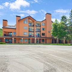 PicoVillageResort D209 - Amazing 1-bedroom  ski in ski out great views