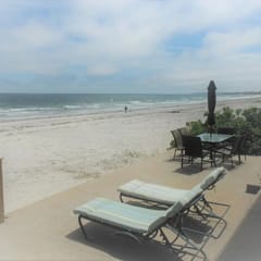 Sea Breeze - W007 Wonderful Beachfront Oceanfront property for the whole family