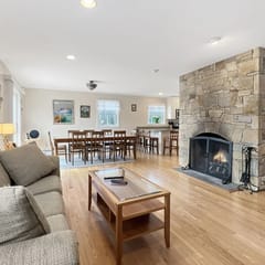 A T Lodge — Vermont Mountain Escape by Killington, Okemo & Cold River