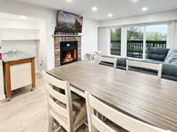 Newly Remodeled 1BR | Shuttle, Fireplace, Amenities in the Heart of Killington