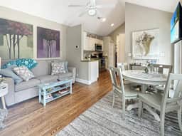 Seaglass Village 217 - Barefoot Escape: Cozy 2-bedroom condo in Wells, Maine.