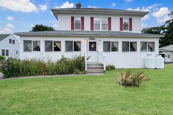 Kurtz Cottage - Wonderful home minutes away from the Goldenrod and York Beach - Image 1