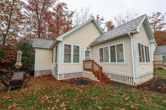Seaglass Village 805: Coastal Charm Cottage - Spacious Port Model w/ Resort Amenities - Image 1