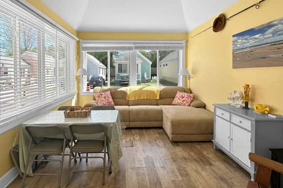 Seaglass Village 224 - Windswept - Image 1