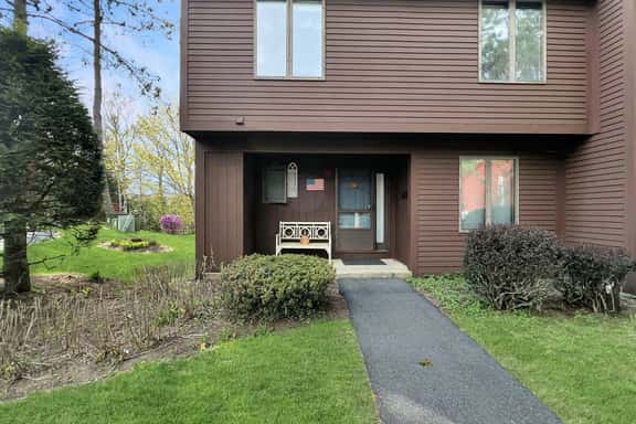 Saltbox 9D - 3BR Quechee retreat - Image 1