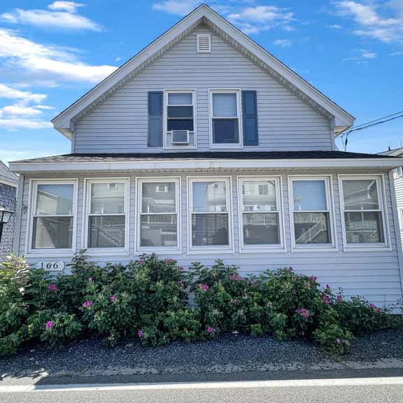 Sweet Dreams - W032 Quintessential Maine Beach House 50 yards away from Marsh Views and Wells Beach - Image 1