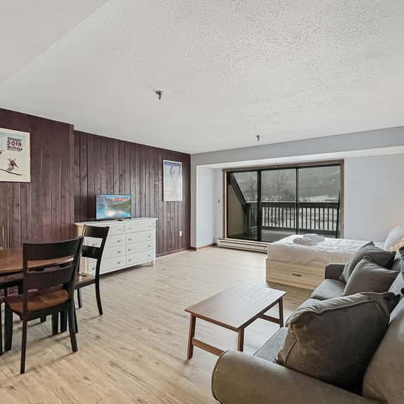 Mt Green 3-F04 | Studio Condo - Image 1