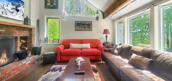 Great Escape Ski Lodge: Your Ultimate Trailside Getaway Awaits!