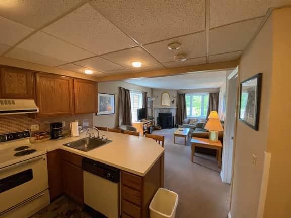PicoVillageResort D209 - Amazing 1-bedroom  ski in ski out great views