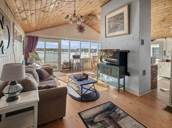 Twin Sails | Classic Coastal Cottage on Atlantic Ave