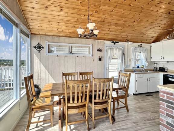 Twin Sails | Classic Coastal Cottage on Atlantic Ave