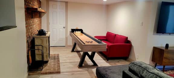Winter Lore – 4BR Mountain Getaway w/ Hot Tub, Game Room & Pet-Friendly Vibes!