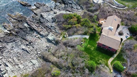 Seacoast Sanctuary - Warm and inviting cottage with uninterrupted oceanfront