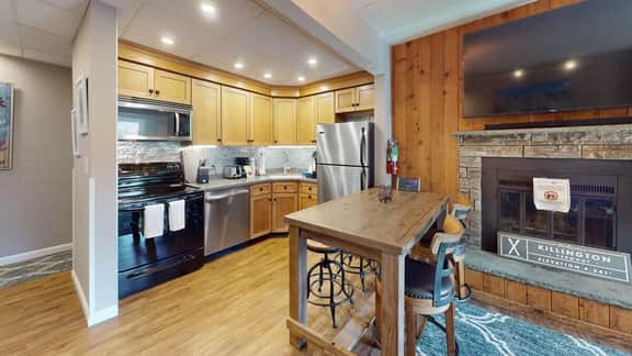 Mt Green 1-F05 - Spacious 3-Bedroom Condo in Killington Area, VT - Sleeps 8