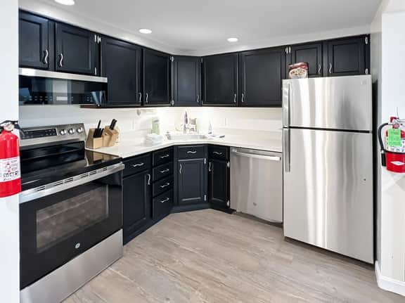 Newly Remodeled 1BR | Shuttle, Fireplace, Amenities in the Heart of Killington