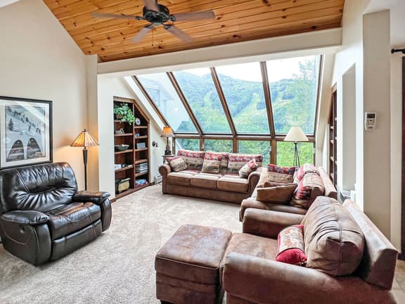Sunrise Mountain Village - Bear View