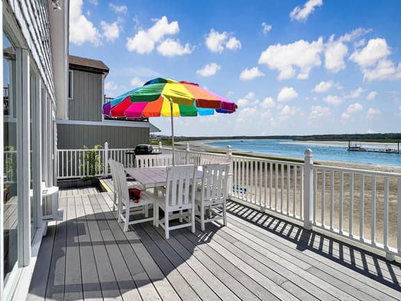Twin Sails | Classic Coastal Cottage on Atlantic Ave