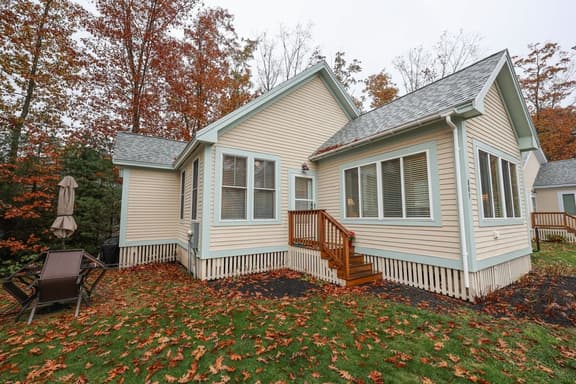 Seaglass Village 805: Coastal Charm Cottage - Spacious Port Model w/ Resort Amenities