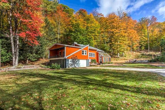 Winter Lore – 4BR Vermont Getaway | Hot Tub, Game Room & Pet Friendly. - Image 1