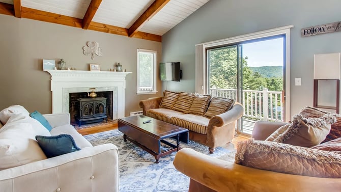 Property Walkthrough: Silver Spring Chalet